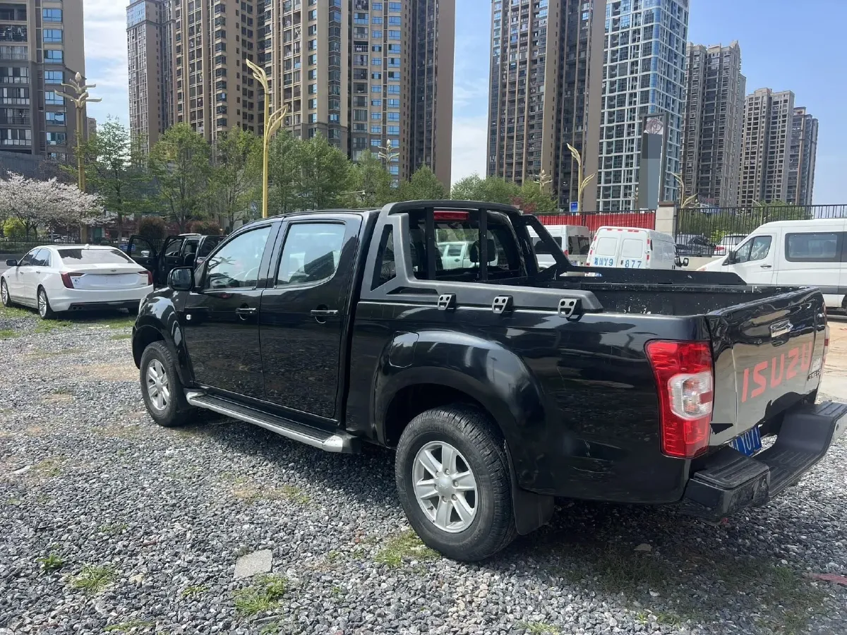 2020 JMC BaoDian 2.5T 140HP L4 5MT,autocango,china used car exporter,china ev exporter,chinese used car exporter,chinese used ev exporter