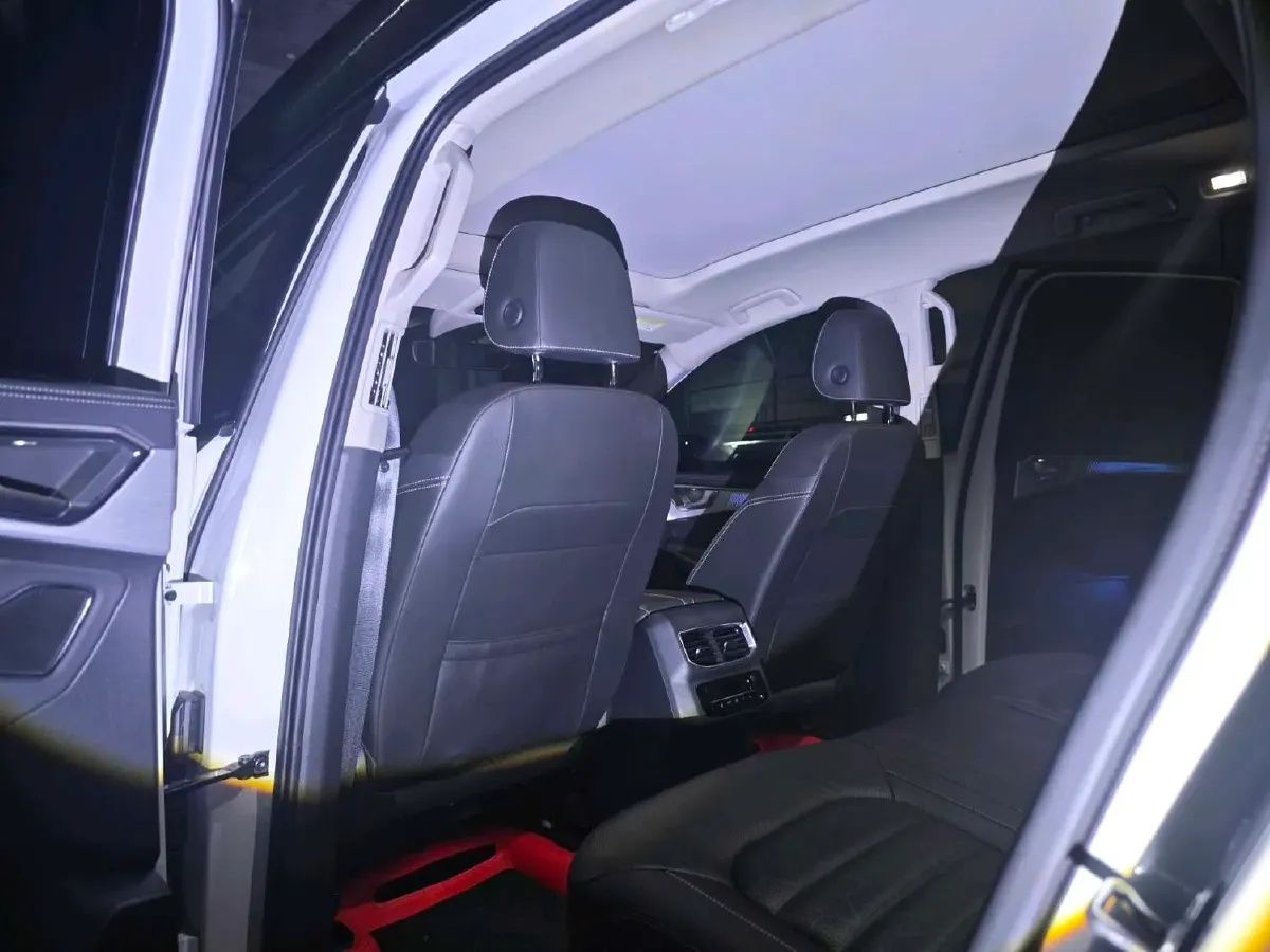 2023 Volkswagen Talagon 2.0T 186HP L4 7DCT,autocango,china used car exporter,china ev exporter,chinese used car exporter,chinese used ev exporter