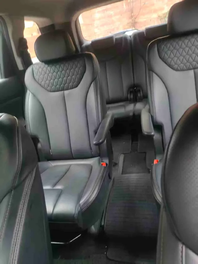 2019 Hyundai Santafe 2.0T 230HP L4 8AT,autocango,china used car exporter,china ev exporter,chinese used car exporter,chinese used ev exporter