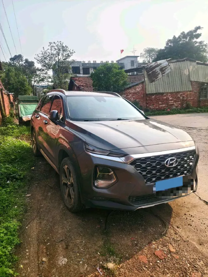 2019 Hyundai Santafe 2.0T 230HP L4 8AT,autocango,china used car exporter,china ev exporter,chinese used car exporter,chinese used ev exporter