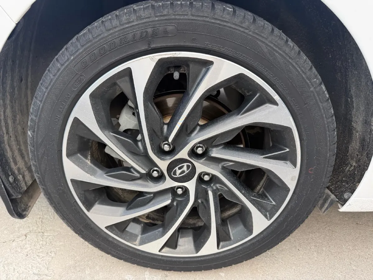 2019 Hyundai Elantra 1.5L 115HP L4 CVT,autocango,china used car exporter,china ev exporter,chinese used car exporter,chinese used ev exporter