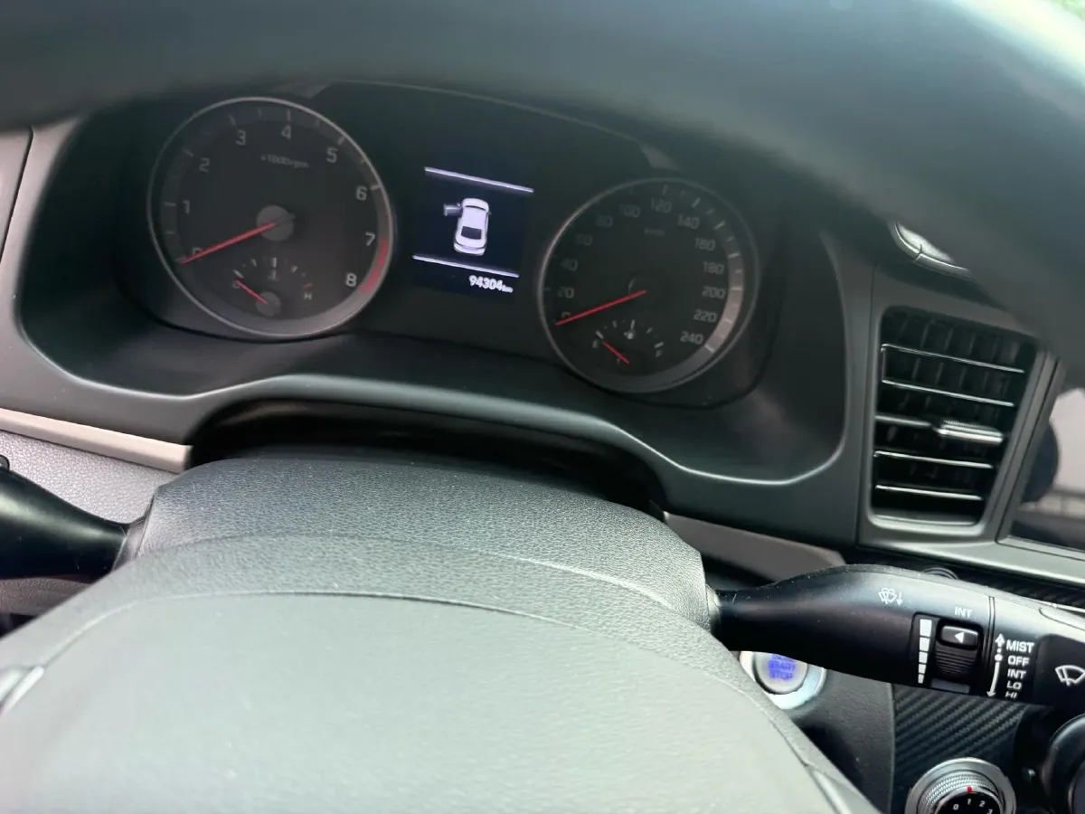 2019 Hyundai Elantra 1.5L 115HP L4 CVT,autocango,china used car exporter,china ev exporter,chinese used car exporter,chinese used ev exporter