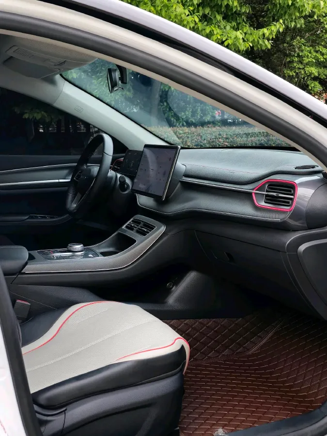 2022 Roewe RX5 MAX 1.5T 181HP L4 6AT,autocango,china used car exporter,china ev exporter,chinese used car exporter,chinese used ev exporter