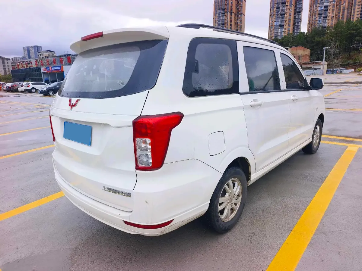 2018 WuLing HongGuang 1.5L 105HP L4 5MT,autocango,china used car exporter,china ev exporter,chinese used car exporter,chinese used ev exporter