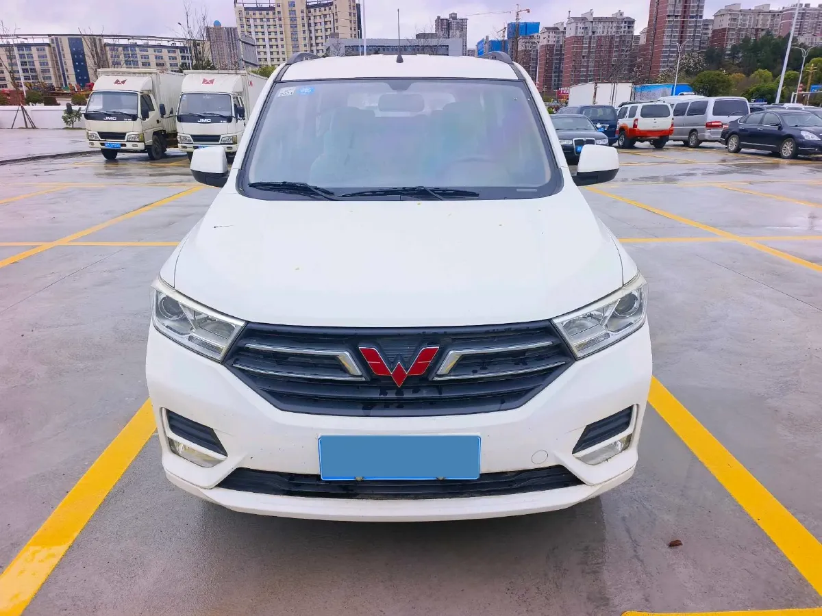 2018 WuLing HongGuang 1.5L 105HP L4 5MT,autocango,china used car exporter,china ev exporter,chinese used car exporter,chinese used ev exporter