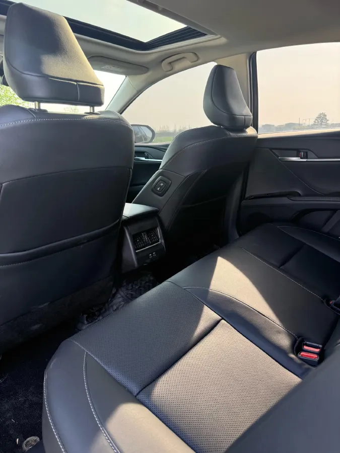 2024 Toyota Camry 2.0L 152HP L4 E-CVT Hybrid,autocango,china used car exporter,china ev exporter,chinese used car exporter,chinese used ev exporter