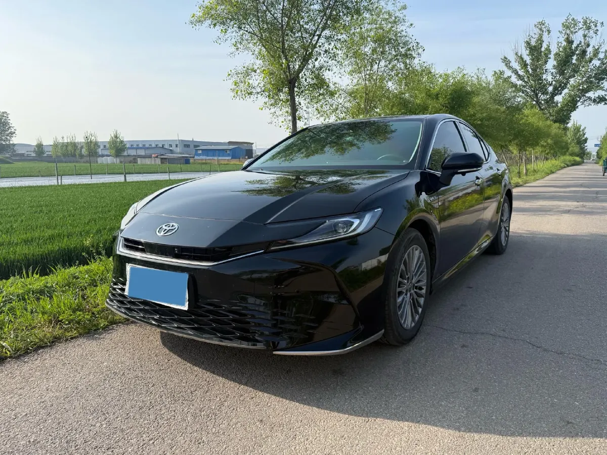 2024 Toyota Camry 2.0L 152HP L4 E-CVT Hybrid,autocango,china used car exporter,china ev exporter,chinese used car exporter,chinese used ev exporter