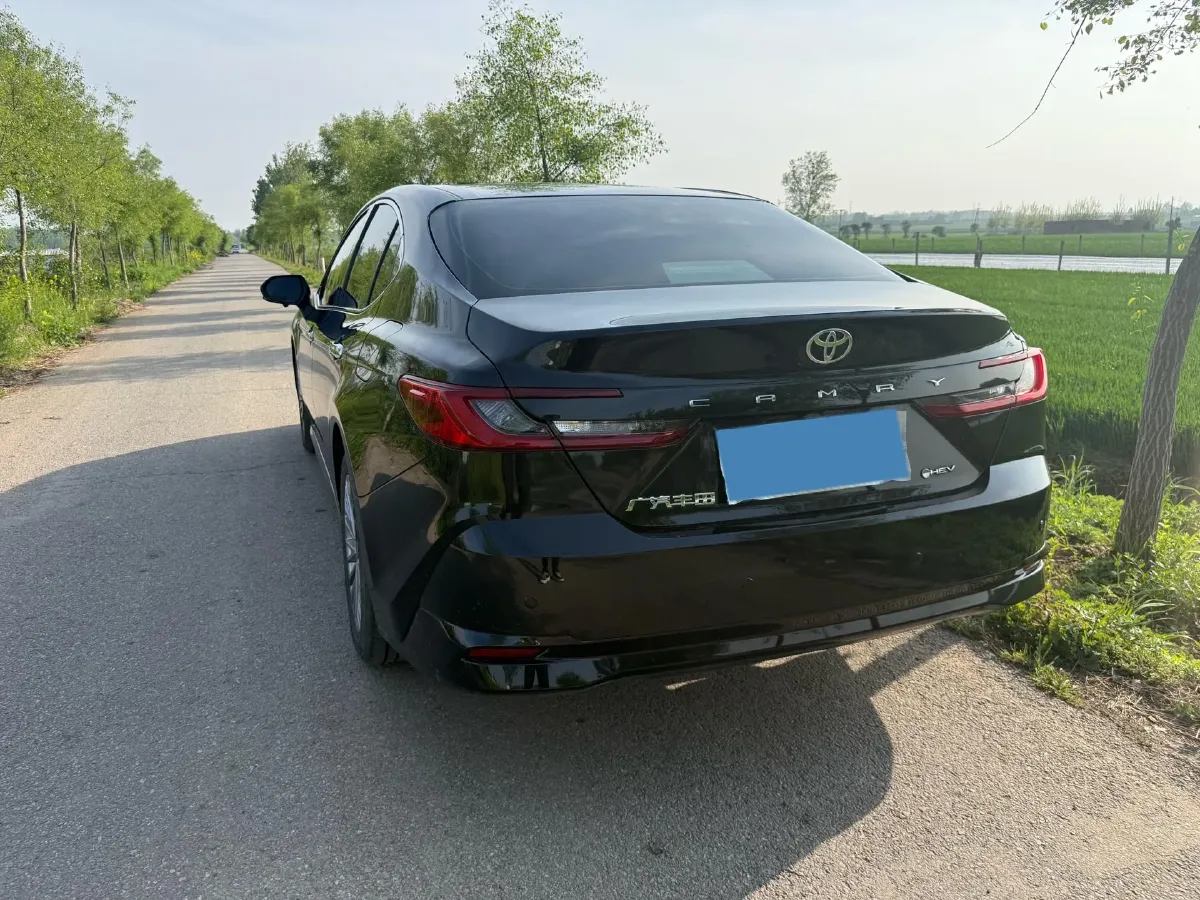 2024 Toyota Camry 2.0L 152HP L4 E-CVT Hybrid,autocango,china used car exporter,china ev exporter,chinese used car exporter,chinese used ev exporter