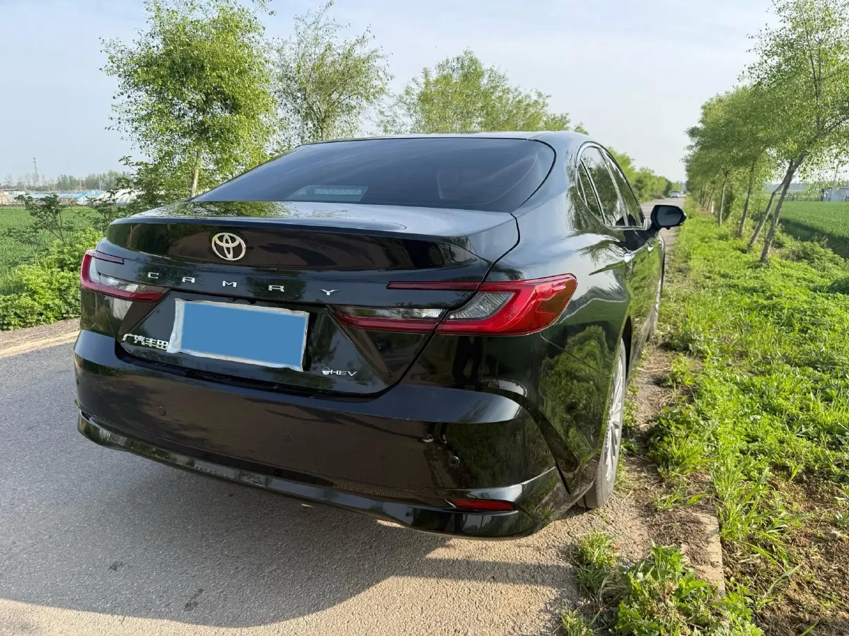2024 Toyota Camry 2.0L 152HP L4 E-CVT Hybrid,autocango,china used car exporter,china ev exporter,chinese used car exporter,chinese used ev exporter