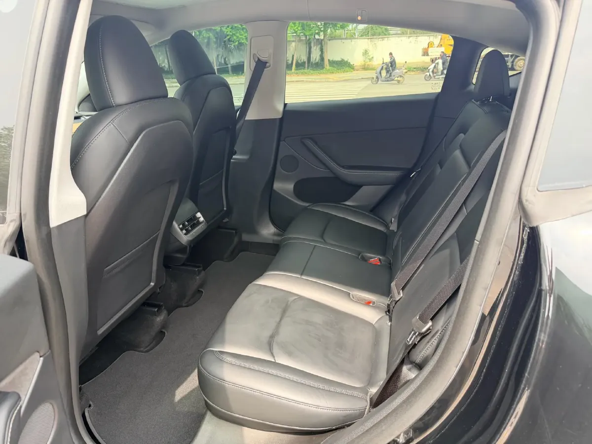 2022 Tesla Model Y BEV 60KWH,autocango,china used car exporter,china ev exporter,chinese used car exporter,chinese used ev exporter