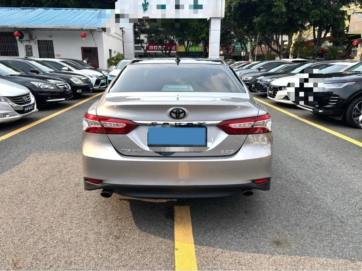 2021 Toyota Camry 2.5L 209HP L4 8AT,autocango,china used car exporter,china ev exporter,chinese used car exporter,chinese used ev exporter