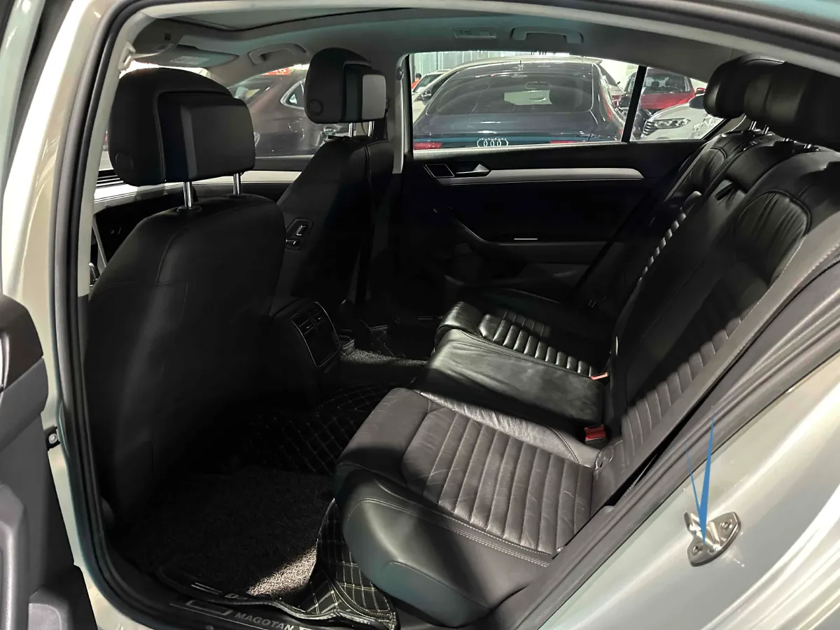 2018 Volkswagen Magotan 1.8T 180HP L4 7DCT,autocango,china used car exporter,china ev exporter,chinese used car exporter,chinese used ev exporter