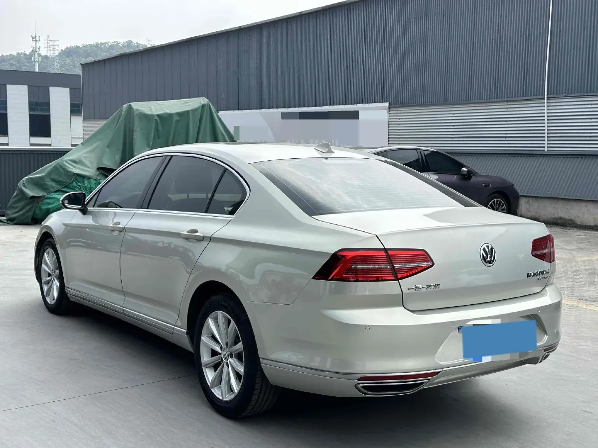 2018 Volkswagen Magotan 1.8T 180HP L4 7DCT,autocango,china used car exporter,china ev exporter,chinese used car exporter,chinese used ev exporter
