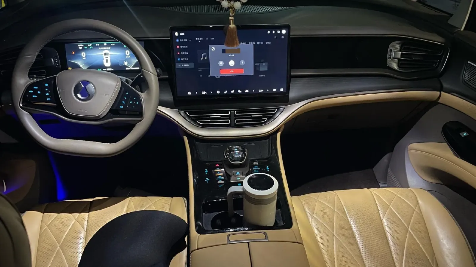 2022 Mercedes-Benz GLC Class 2.0T 197HP L4 9AT,autocango,china used car exporter,china ev exporter,chinese used car exporter,chinese used ev exporter