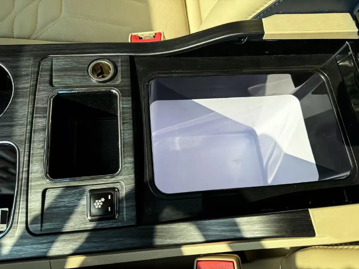 2023 Buick GL8 2.0T 237HP L4 9AT,autocango,china used car exporter,china ev exporter,chinese used car exporter,chinese used ev exporter