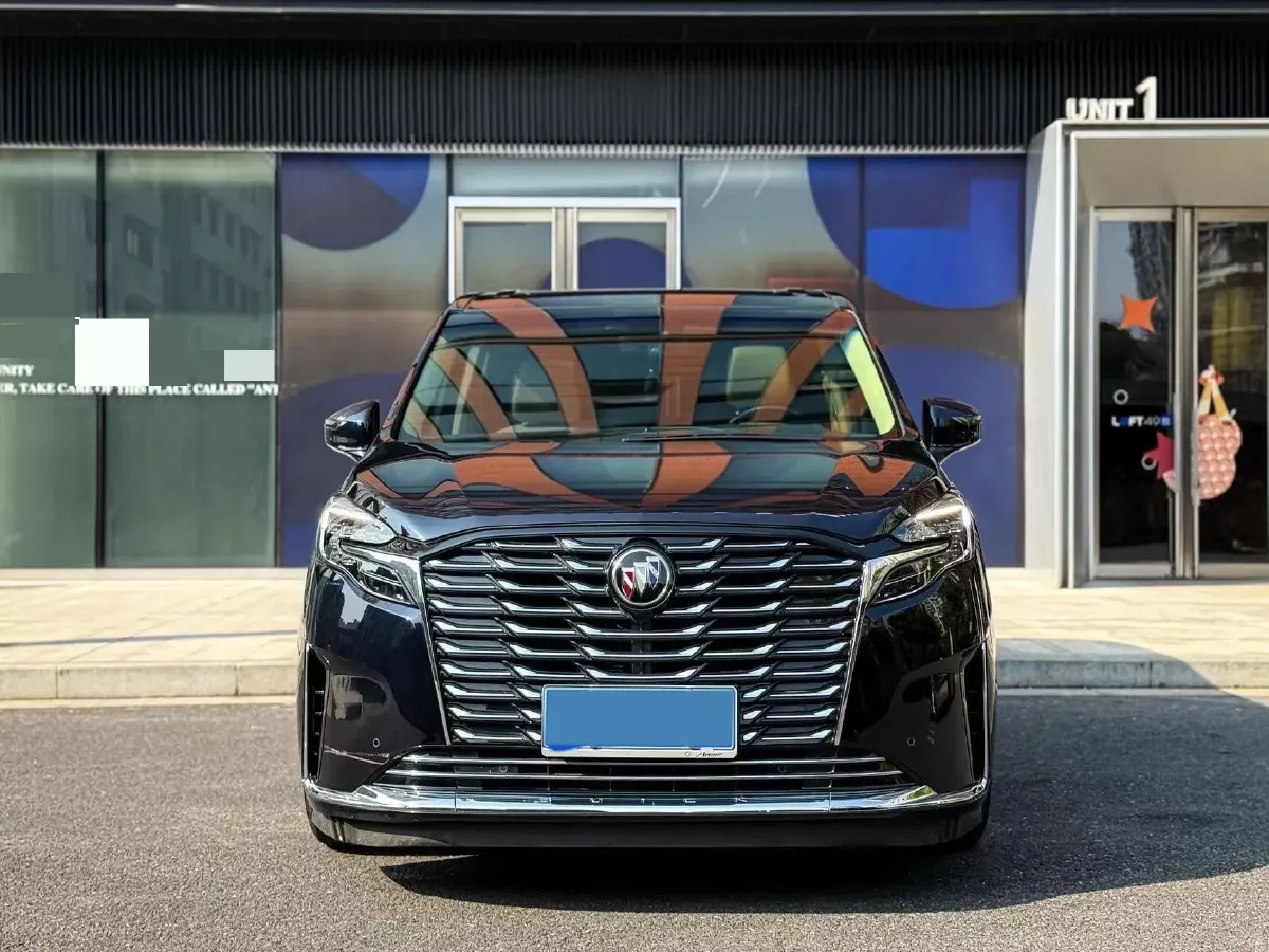 2023 Buick GL8 2.0T 237HP L4 9AT,autocango,china used car exporter,china ev exporter,chinese used car exporter,chinese used ev exporter