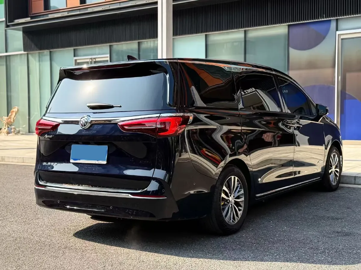 2023 Buick GL8 2.0T 237HP L4 9AT,autocango,china used car exporter,china ev exporter,chinese used car exporter,chinese used ev exporter