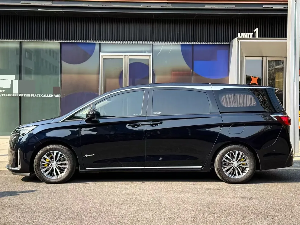 2023 Buick GL8 2.0T 237HP L4 9AT,autocango,china used car exporter,china ev exporter,chinese used car exporter,chinese used ev exporter