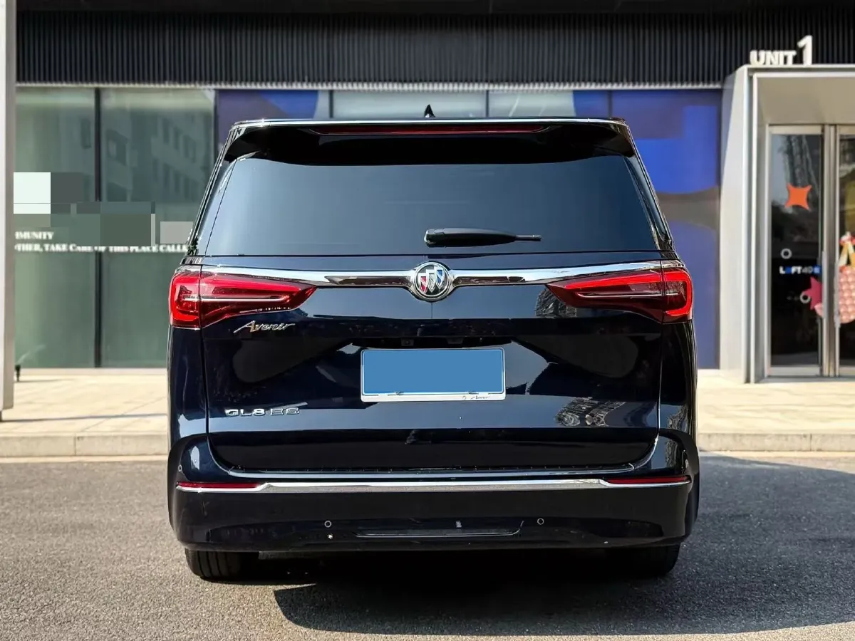 2023 Buick GL8 2.0T 237HP L4 9AT,autocango,china used car exporter,china ev exporter,chinese used car exporter,chinese used ev exporter