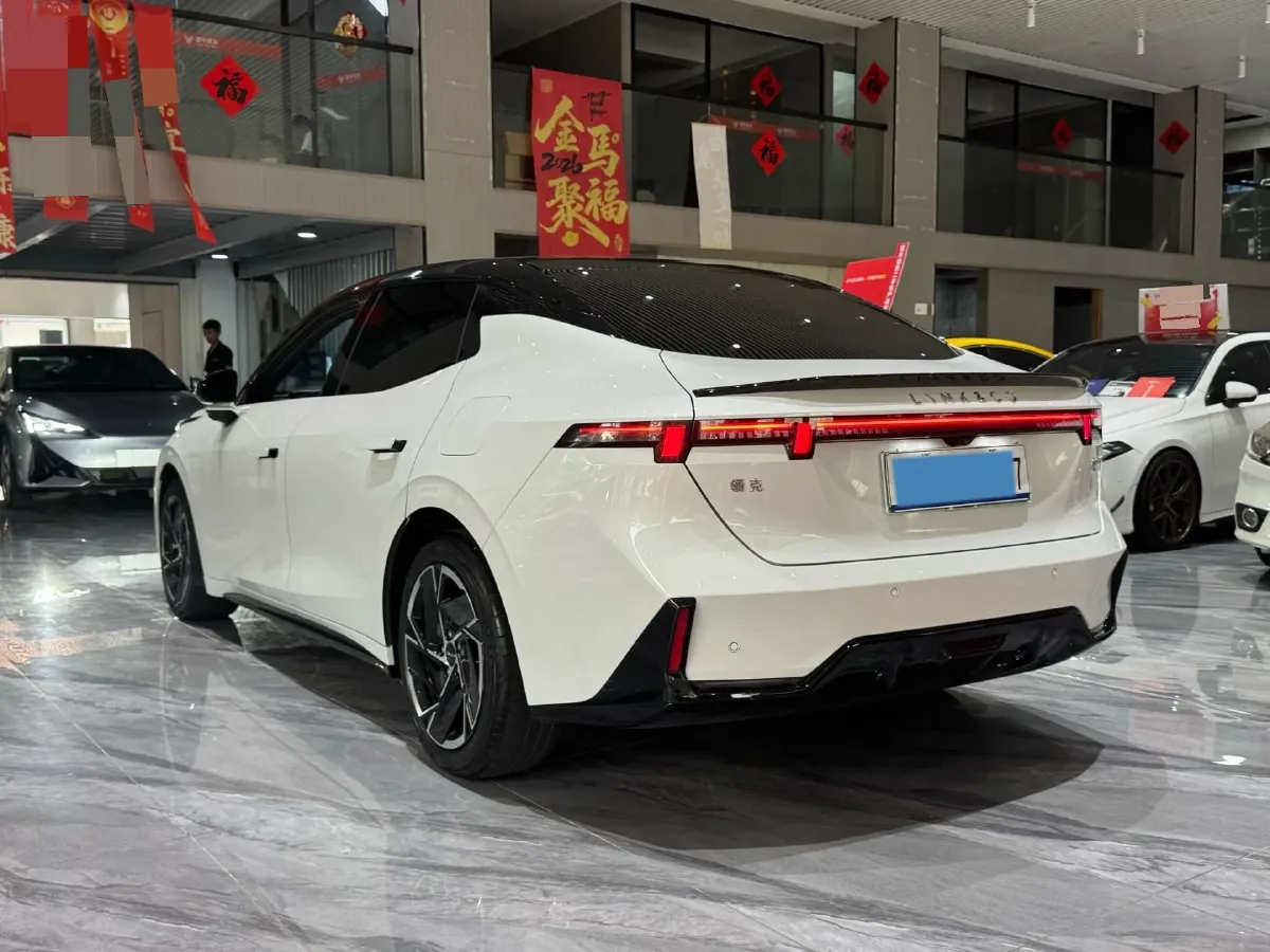 2024 LYNK&CO 07 EM-P 1.5T 163HP L4 3DHT PHEV 18.99KWH,autocango,china used car exporter,china ev exporter,chinese used car exporter,chinese used ev exporter