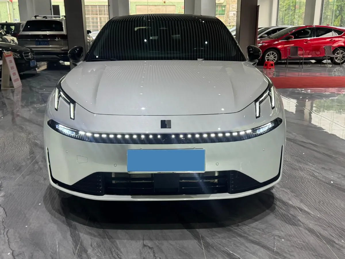 2024 LYNK&CO 07 EM-P 1.5T 163HP L4 3DHT PHEV 18.99KWH,autocango,china used car exporter,china ev exporter,chinese used car exporter,chinese used ev exporter