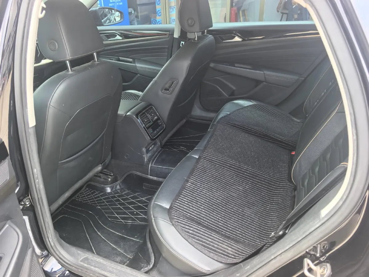 2019 Skoda Kodiak 2.0T 186HP L4 7DCT,autocango,china used car exporter,china ev exporter,chinese used car exporter,chinese used ev exporter