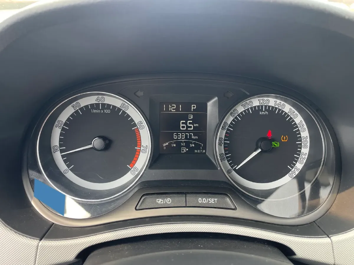 2017 Skoda Fabia 1.6L 110HP L4 6AT,autocango,china used car exporter,china ev exporter,chinese used car exporter,chinese used ev exporter