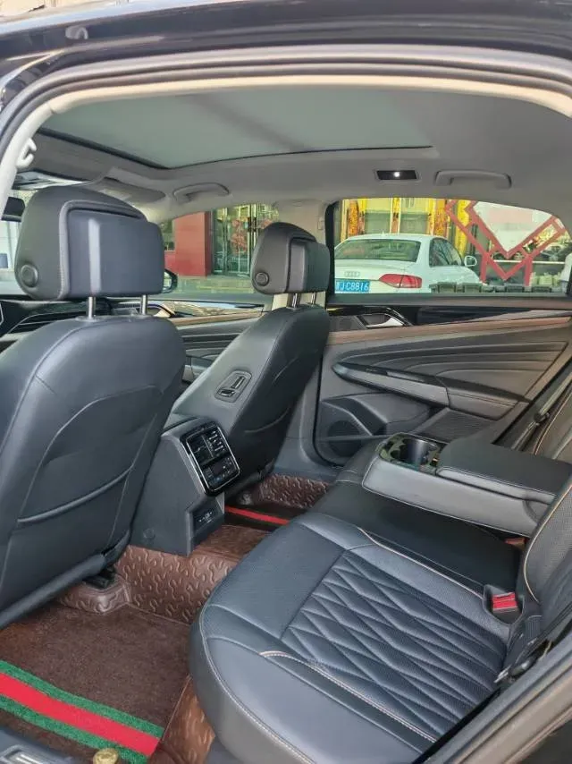 2021 Volkswagen Passat 2.0T 186HP L4 7DCT,autocango,china used car exporter,china ev exporter,chinese used car exporter,chinese used ev exporter