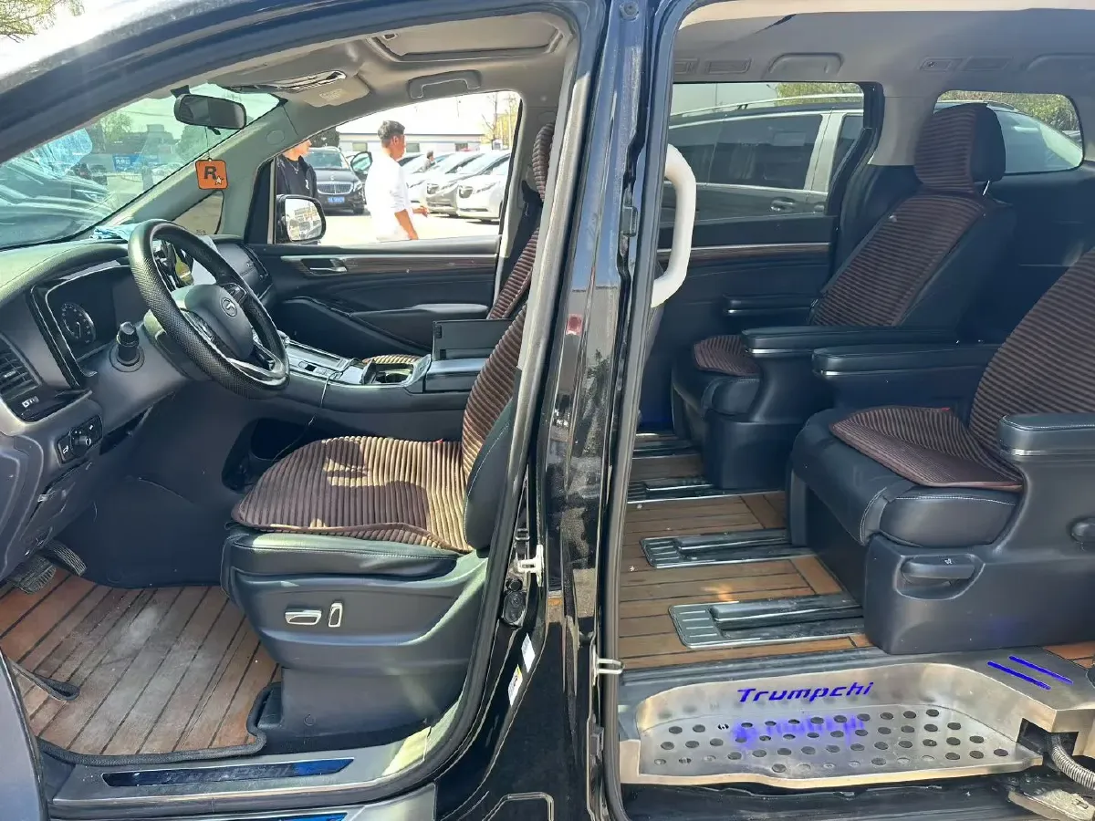 2023 GAC Trumpchi M8 2.0T 252HP L4 8AT,autocango,china used car exporter,china ev exporter,chinese used car exporter,chinese used ev exporter