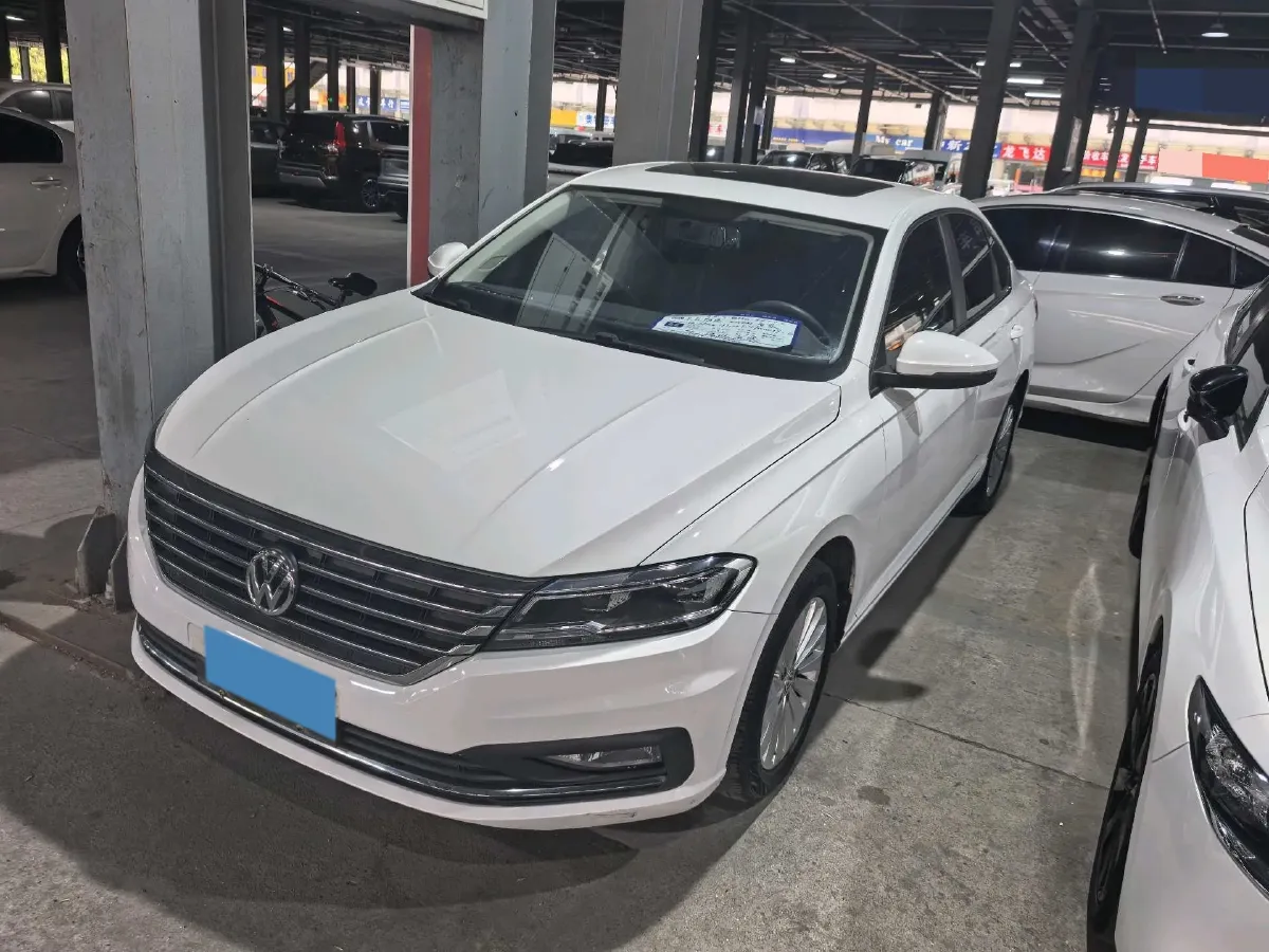 2018 Skoda Karoq 1.4T 150HP L4 7DCT,autocango,china used car exporter,china ev exporter,chinese used car exporter,chinese used ev exporter