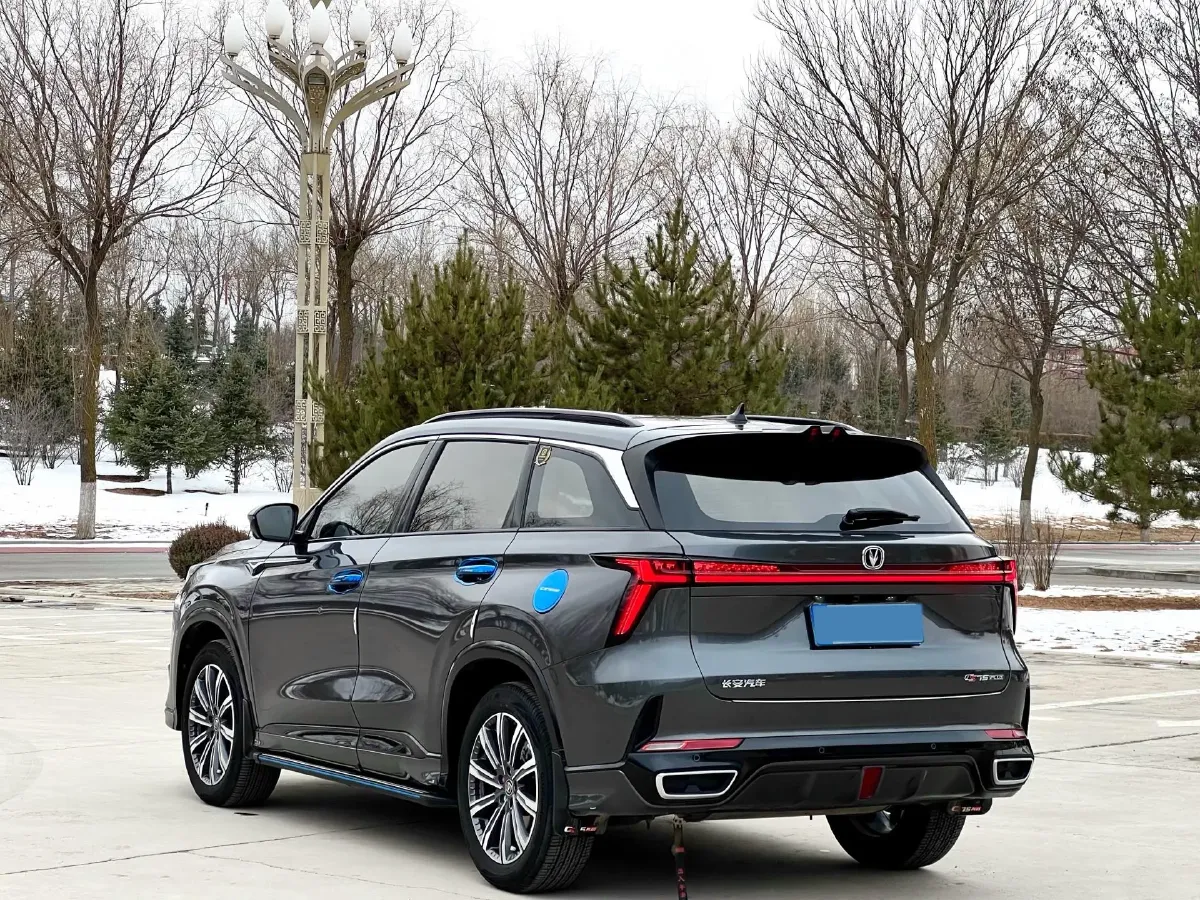 2023 ChangAn CS75 Plus 1.5T 188HP L4 8AT,autocango,china used car exporter,china ev exporter,chinese used car exporter,chinese used ev exporter