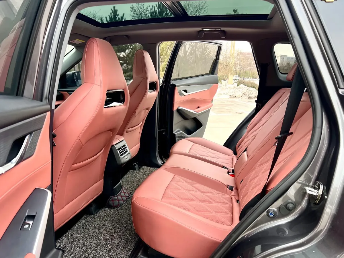 2023 ChangAn CS75 Plus 1.5T 188HP L4 8AT,autocango,china used car exporter,china ev exporter,chinese used car exporter,chinese used ev exporter