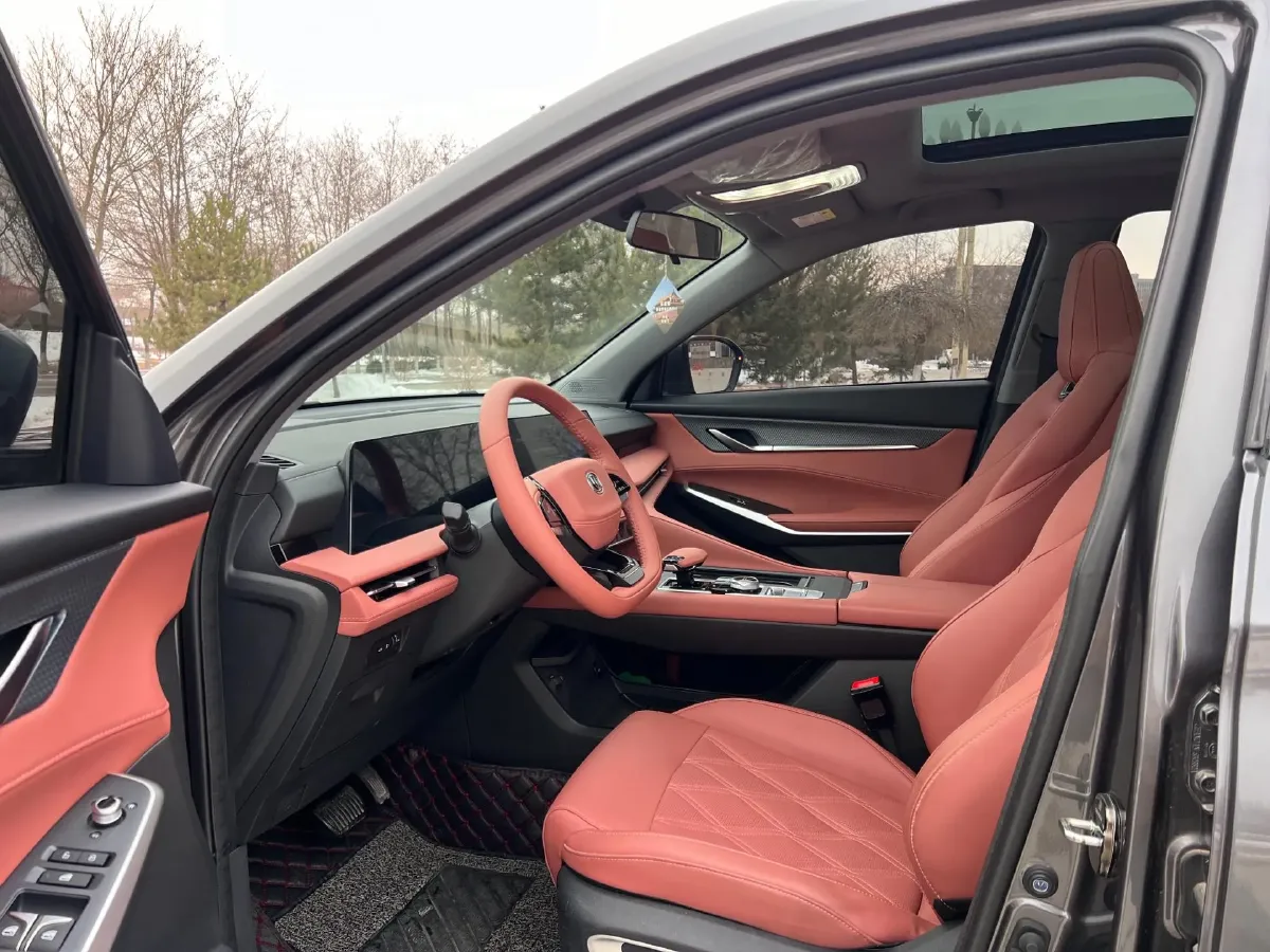 2023 ChangAn CS75 Plus 1.5T 188HP L4 8AT,autocango,china used car exporter,china ev exporter,chinese used car exporter,chinese used ev exporter