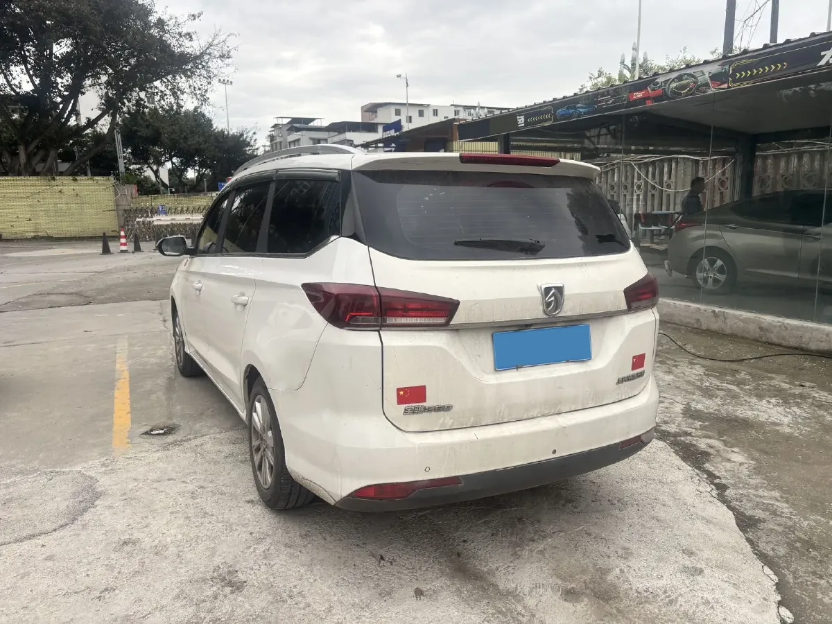 2019 BaoJun 360 1.5L 105HP L4 6MT,autocango,china used car exporter,china ev exporter,chinese used car exporter,chinese used ev exporter