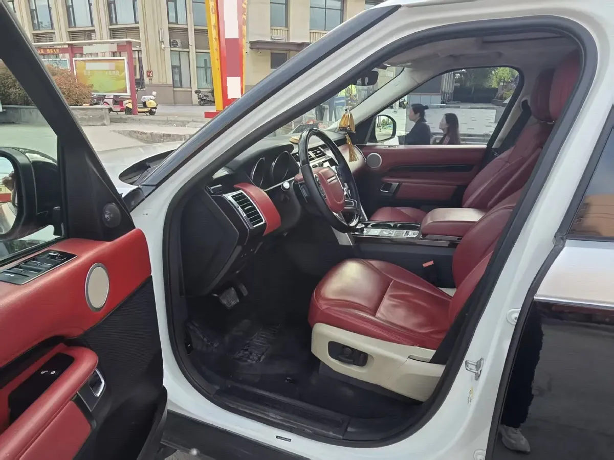 2017 Land Rover Discovery 3.0T 340HP V6 8AT,autocango,china used car exporter,china ev exporter,chinese used car exporter,chinese used ev exporter