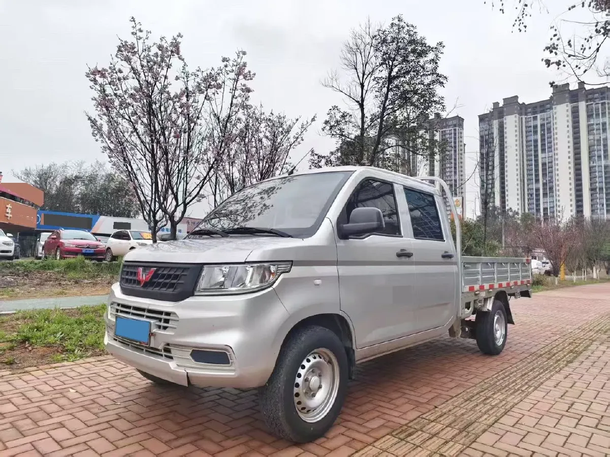 2021 WuLing RongGuang New Truck 1.8L 125HP L4 5MT,autocango,china used car exporter,china ev exporter,chinese used car exporter,chinese used ev exporter