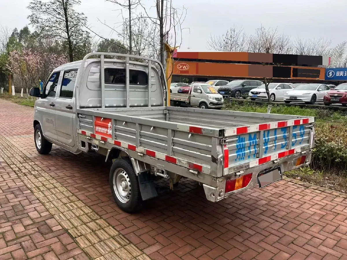 2021 WuLing RongGuang New Truck 1.8L 125HP L4 5MT,autocango,china used car exporter,china ev exporter,chinese used car exporter,chinese used ev exporter