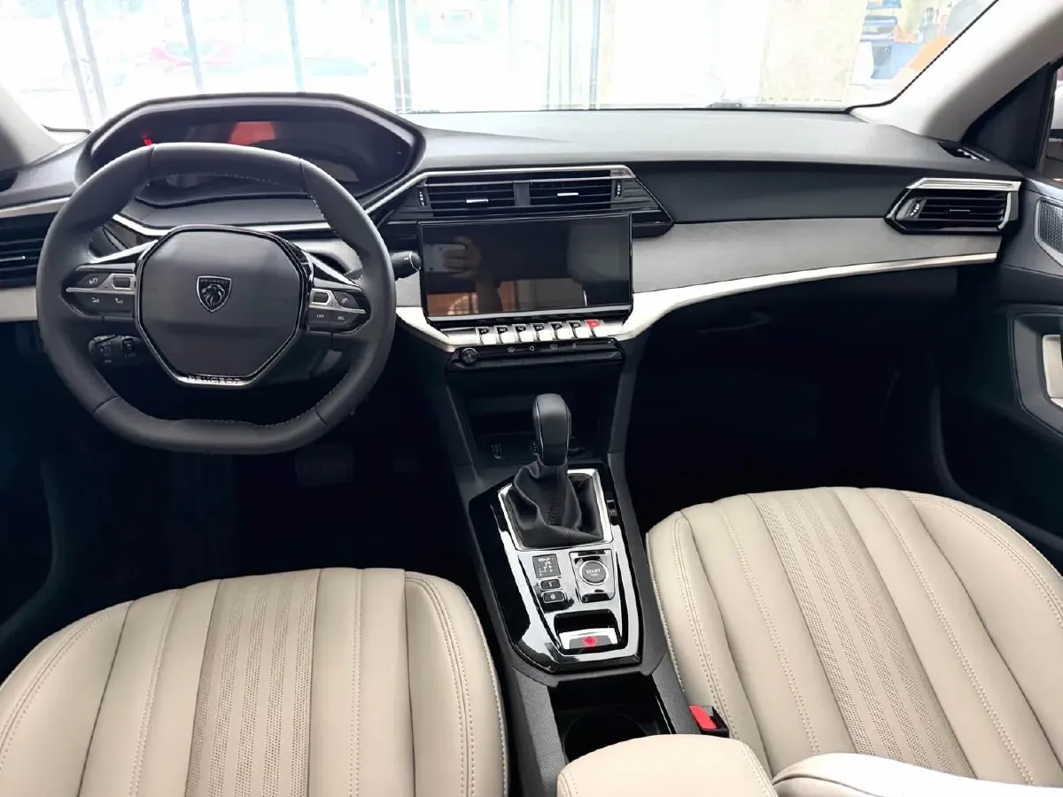 2024 Peugeot 408 1.5T 173HP L4 6AT,autocango,china used car exporter,china ev exporter,chinese used car exporter,chinese used ev exporter