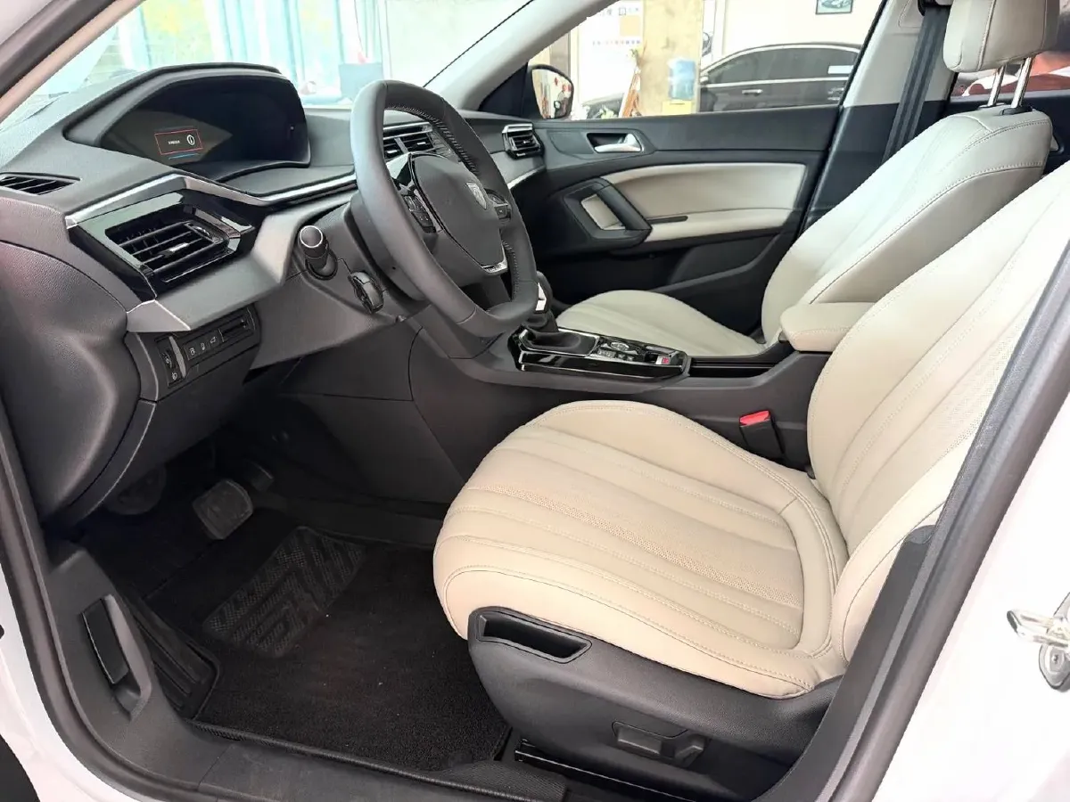 2024 Peugeot 408 1.5T 173HP L4 6AT,autocango,china used car exporter,china ev exporter,chinese used car exporter,chinese used ev exporter