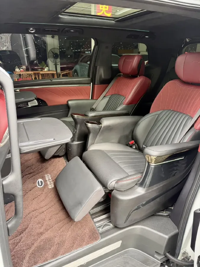 2023 GAC Trumpchi M8 2.0T 252HP L4 8AT,autocango,china used car exporter,china ev exporter,chinese used car exporter,chinese used ev exporter