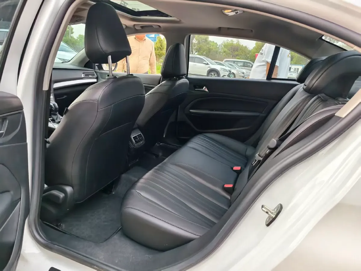 2022 Peugeot 408 1.6T 170HP L4 6AT,autocango,china used car exporter,china ev exporter,chinese used car exporter,chinese used ev exporter