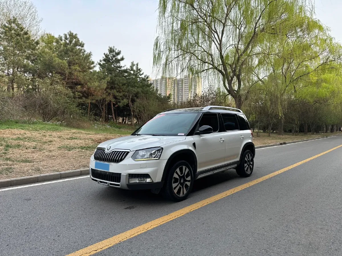 2017 Skoda Yeti 1.8T 160HP L4 6DCT,autocango,china used car exporter,china ev exporter,chinese used car exporter,chinese used ev exporter