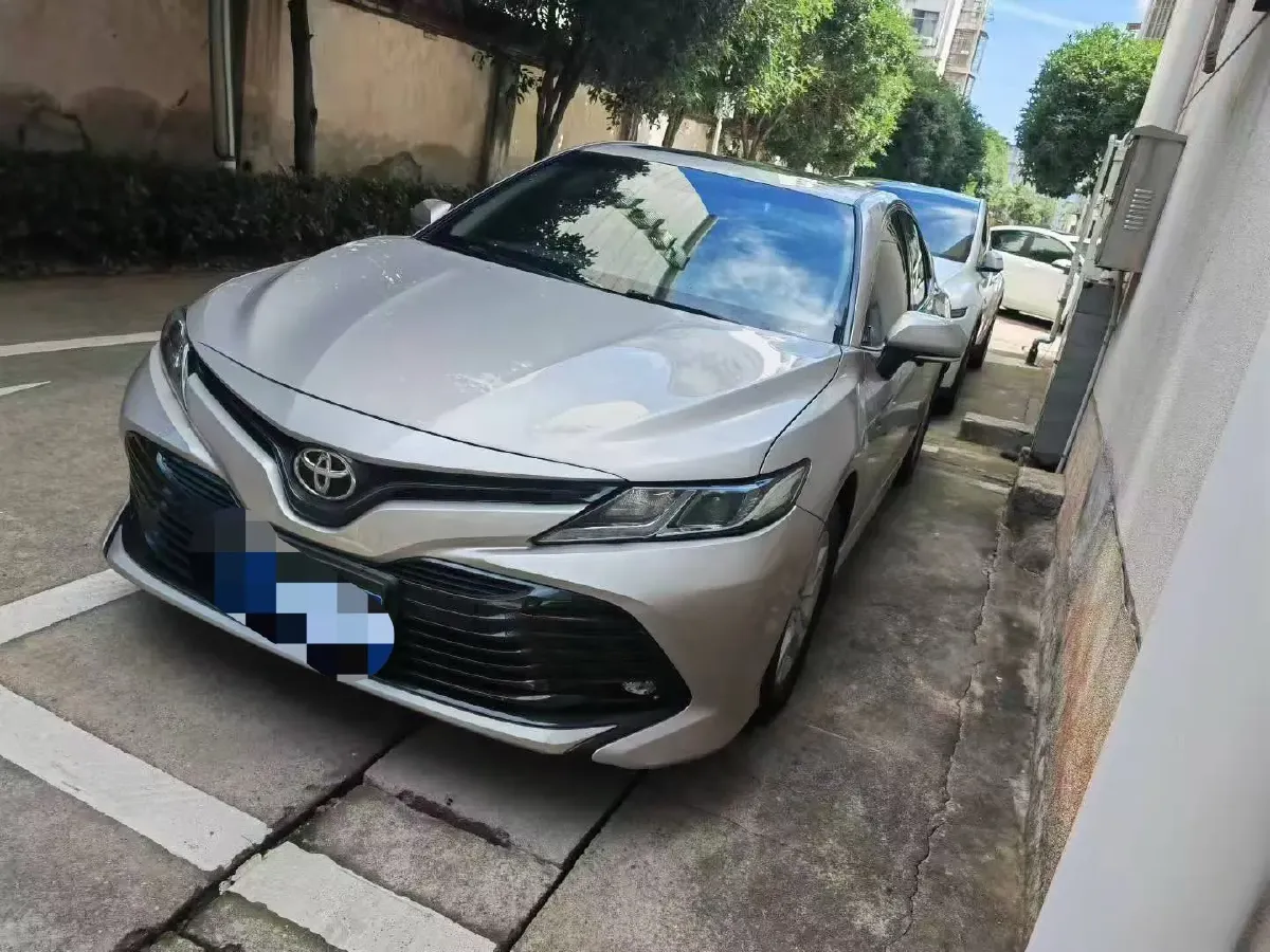 2021 Toyota Camry 2.5L 209HP L4 8AT,autocango,china used car exporter,china ev exporter,chinese used car exporter,chinese used ev exporter