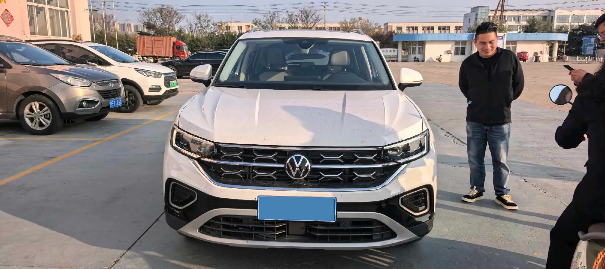 2024 Volkswagen Tayron 2.0T 186HP L4 7DCT,autocango,china used car exporter,china ev exporter,chinese used car exporter,chinese used ev exporter