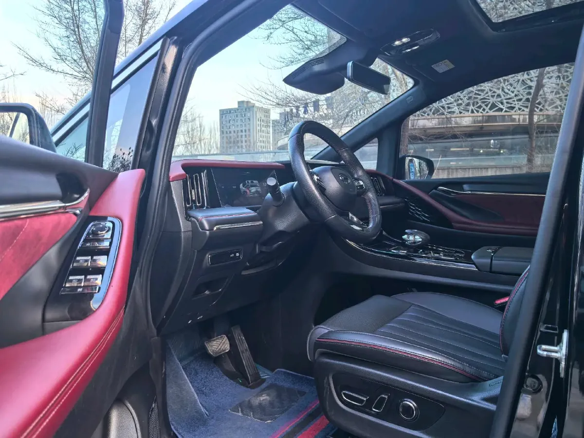 2023 GAC Trumpchi M8 2.0T 190HP L4 E-CVT Hybrid,autocango,china used car exporter,china ev exporter,chinese used car exporter,chinese used ev exporter