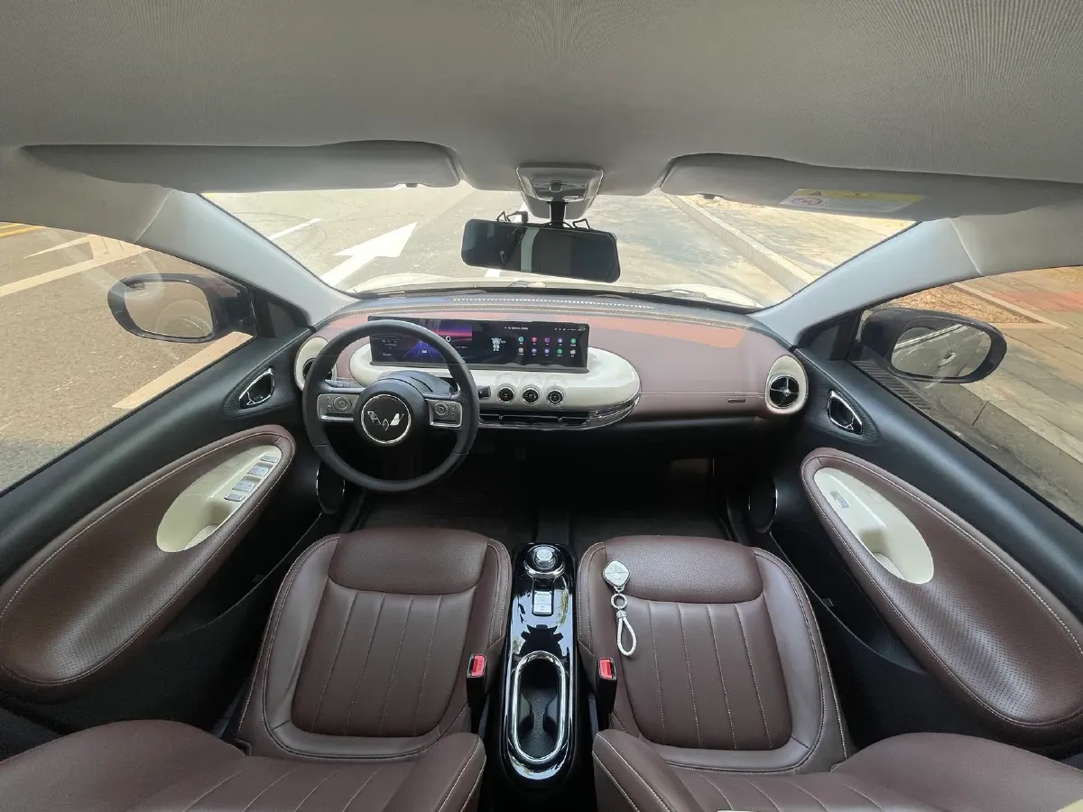 2023 WuLing BinGuo BEV 31.9KWH,autocango,china used car exporter,china ev exporter,chinese used car exporter,chinese used ev exporter