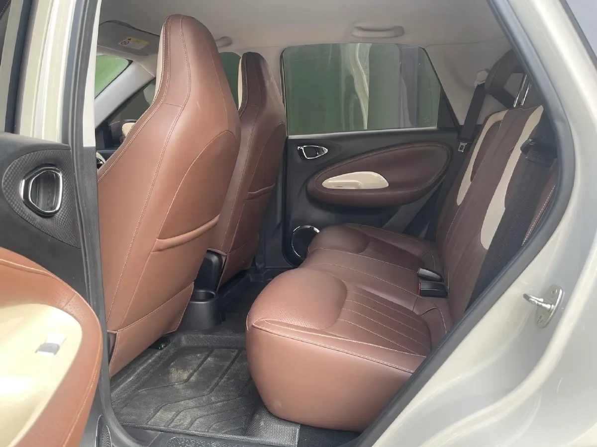2023 WuLing BinGuo BEV 31.9KWH,autocango,china used car exporter,china ev exporter,chinese used car exporter,chinese used ev exporter