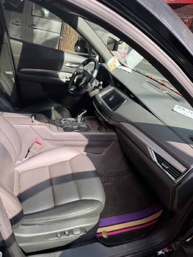 2020 Cadillac XT4 2.0T 241HP L4 9AT,autocango,china used car exporter,china ev exporter,chinese used car exporter,chinese used ev exporter