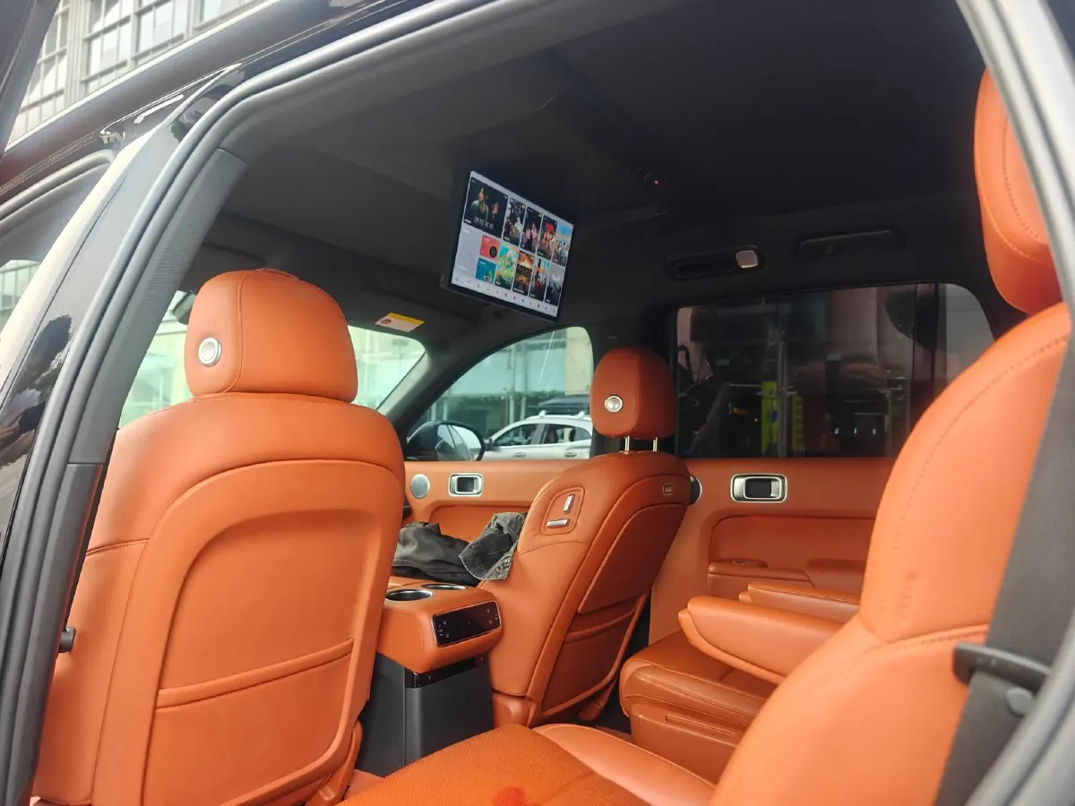 2024 Ford Bronco 2.3T 275HP L4 10AT,autocango,china used car exporter,china ev exporter,chinese used car exporter,chinese used ev exporter