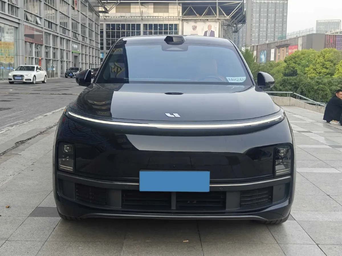 2024 Ford Bronco 2.3T 275HP L4 10AT,autocango,china used car exporter,china ev exporter,chinese used car exporter,chinese used ev exporter